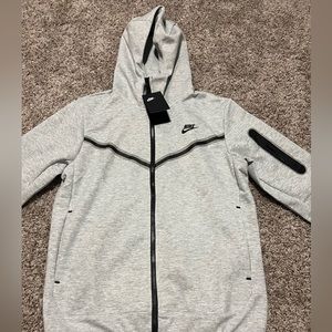 BRAND NEW NIKE TECH JACKET